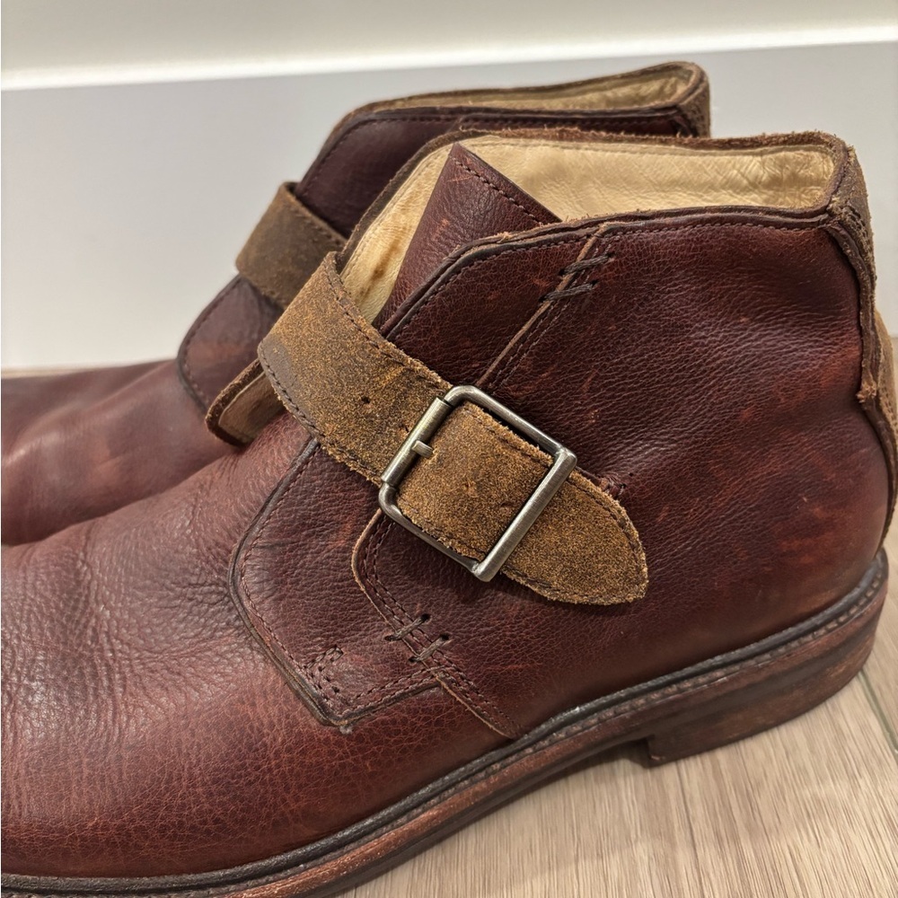 UGG Men's Brown Leather Ankle Boots size 12 buckle strap - Picture 5 of 7